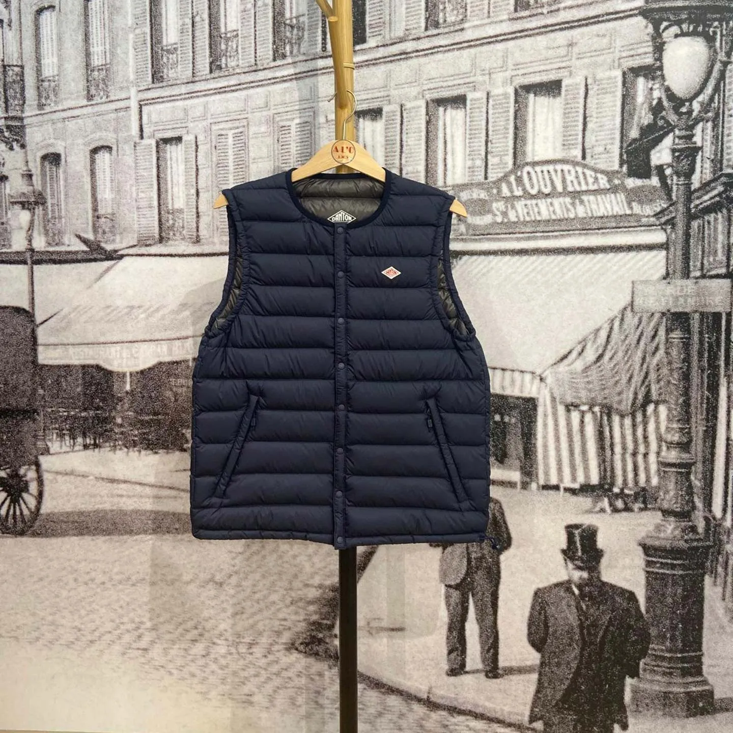 Jackets & Coats / store Workwear A Paris - Concept - 1905 - L\'O
